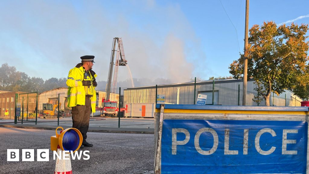 Swindon explosion: Crews extinguishing hotspots at industrial estate
